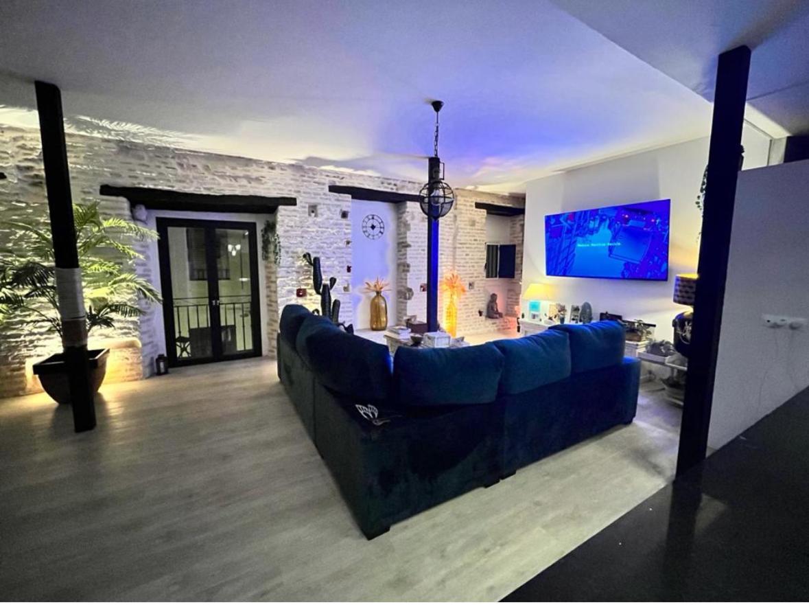 Casa Duque Compartida Familiar 1-Habitacion Con Bano Propio 세비야 외부 사진