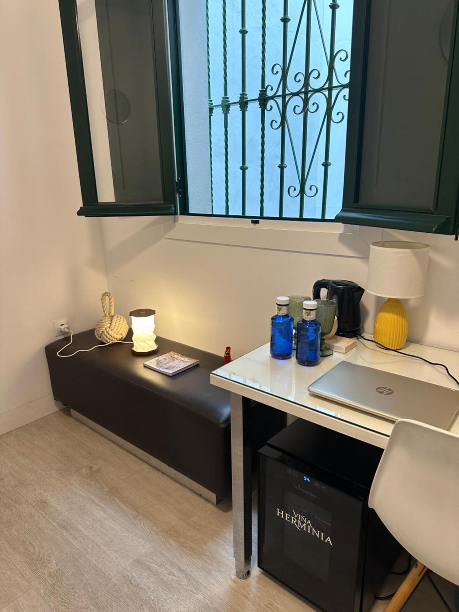 Casa Duque Compartida Familiar 1-Habitacion Con Bano Propio 세비야 외부 사진